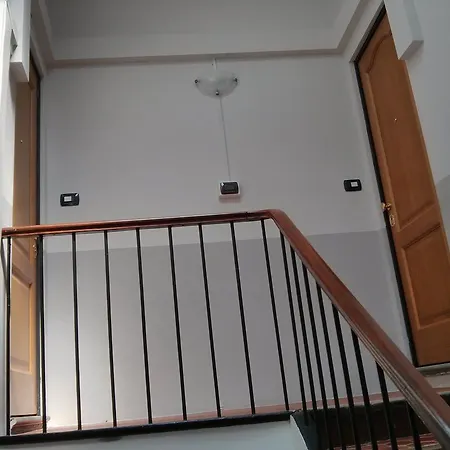 Apartman Chabaud Left *