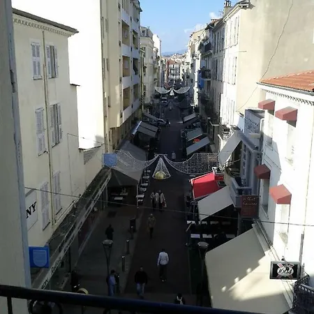 Chabaud Left Apartman Cannes